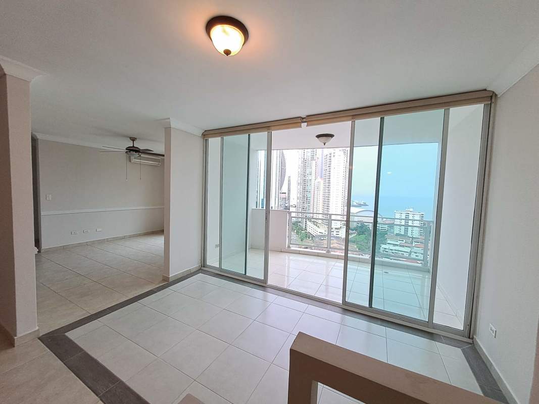 Modern kitchen with granite countertops, stainless appliances Punta Pacifica Panama