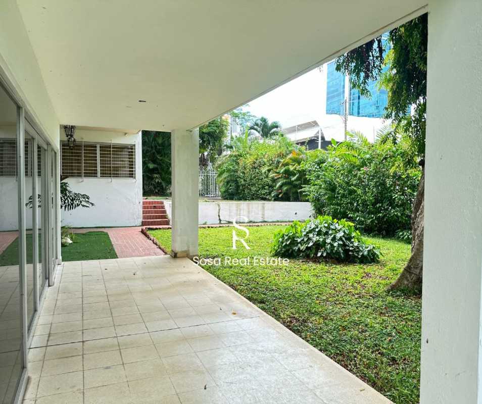 Existing residential house on large corner lot land with development potential in Obarrio Panama City