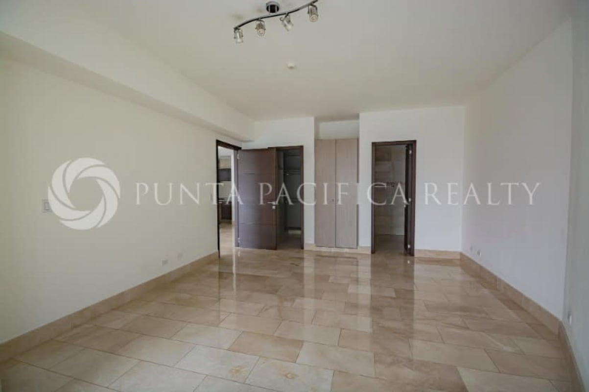 Contemporary bathroom with glass shower modern tile design Grand Tower Panama