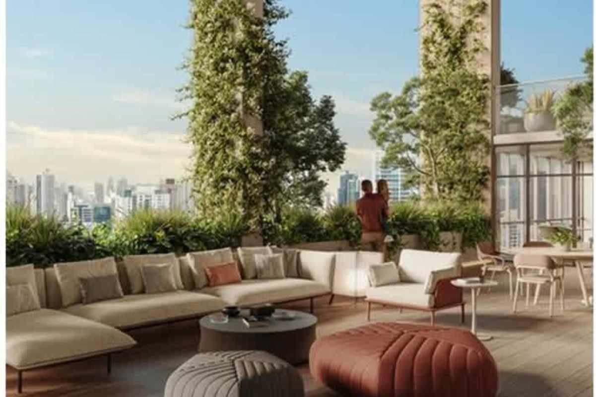 Bright bedroom with city skyline views Edison Park Betania Panama