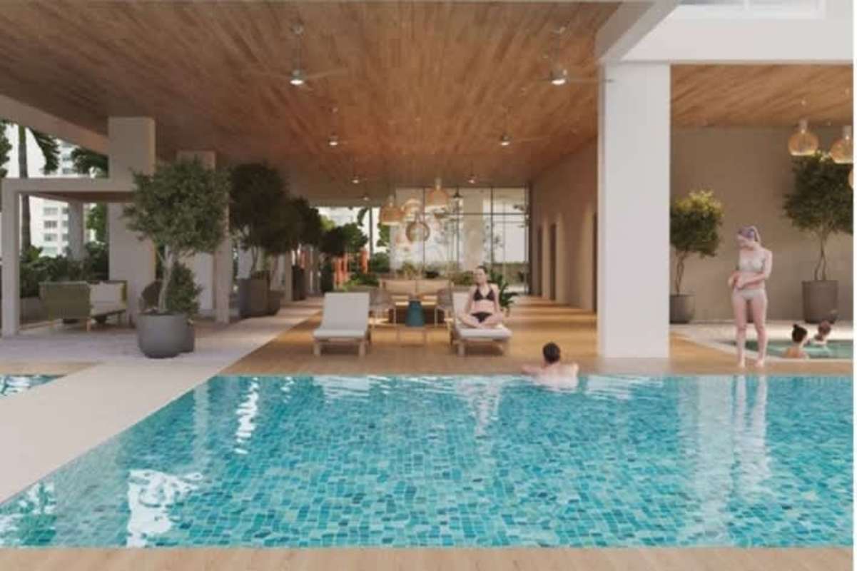 Indoor swimming pool luxury amenities Edison Park Betania Panama