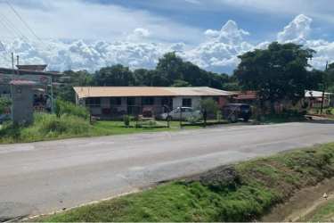 Commercial Corner Lot with House Trapichito La Chorrera