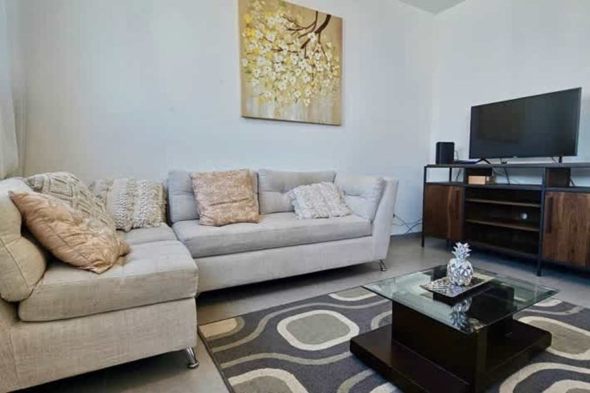 Modern kitchen with granite countertops and stylish finish in PH Signature Point Bella Vista Panama