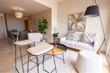 Luxury 3BR Apartment with Golf & Canal Views Palash Tower - View 2