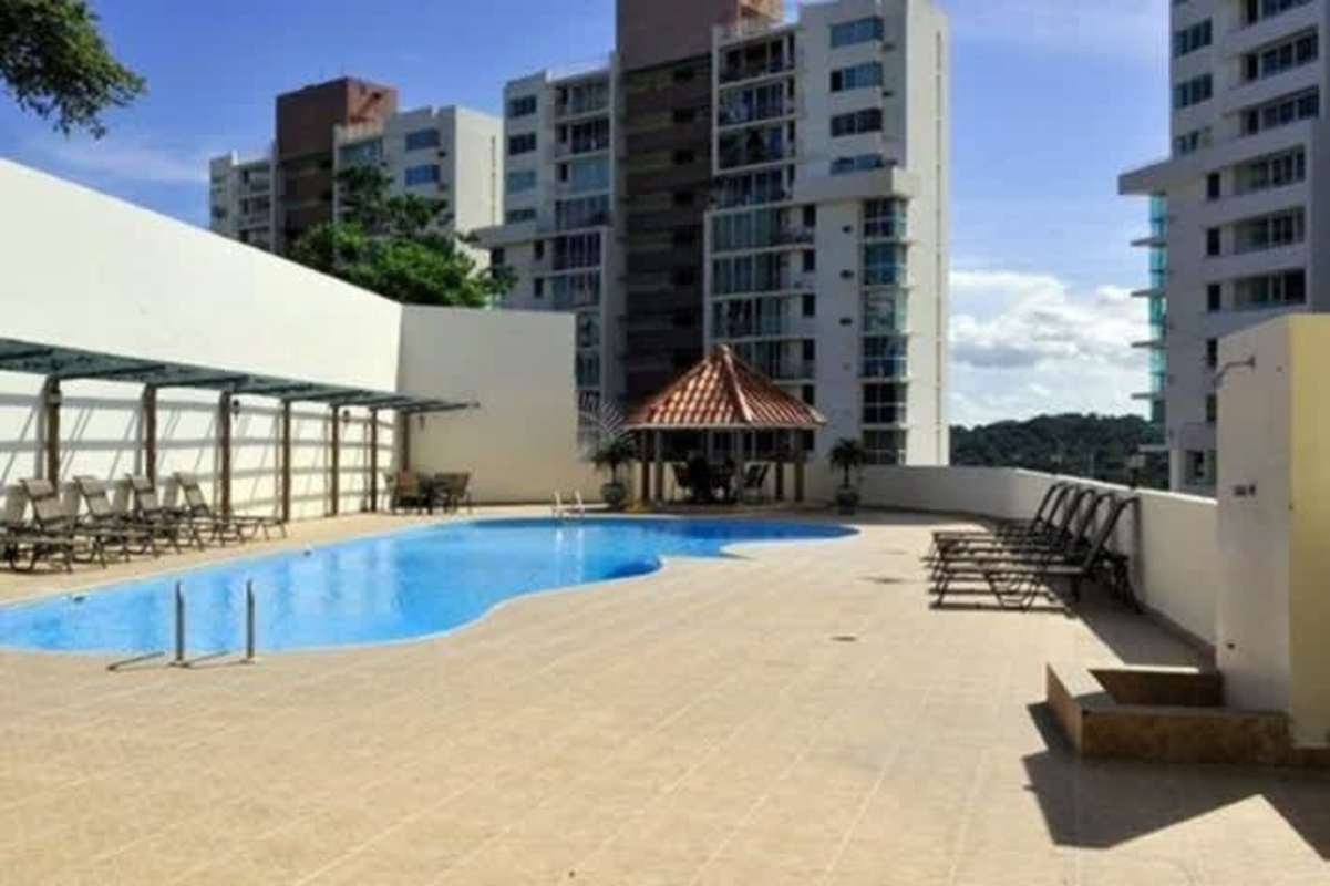 Modern high-rise building with balconies in Betania PH Nuevo Betania Panama City
