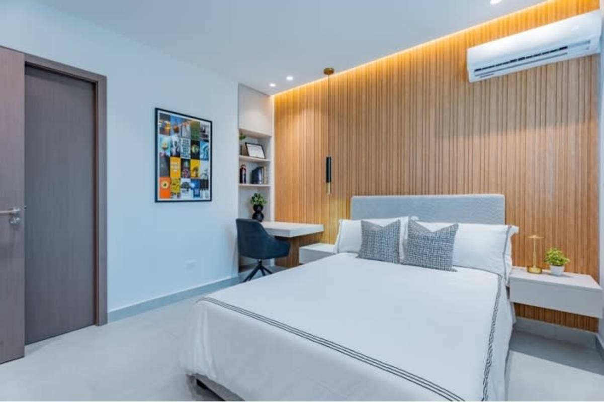 Master bedroom with attached bathroom and closet PH Condado Park Condado del Rey Panama