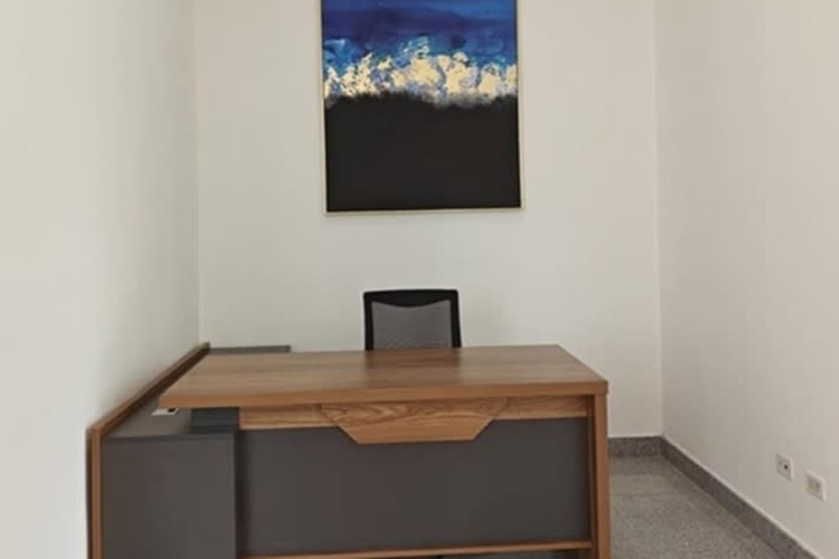 Contemporary private bathroom with granite counter in PH BICSA Tower Bella Vista Panama