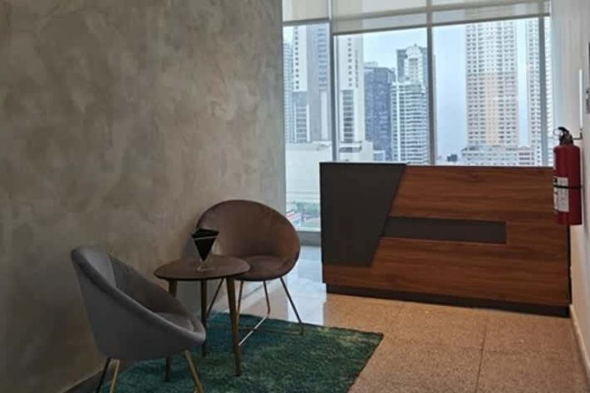 Small meeting or workspace with skyline views in PH BICSA Tower Panama City