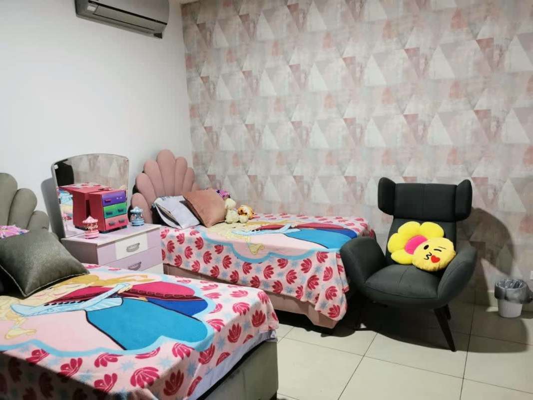 Elegant bathroom with glass shower and walk-in closet Embassy Club Panama City