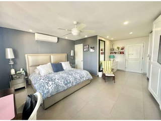 Condominium for Sale in San Francisco - 3 bedrooms