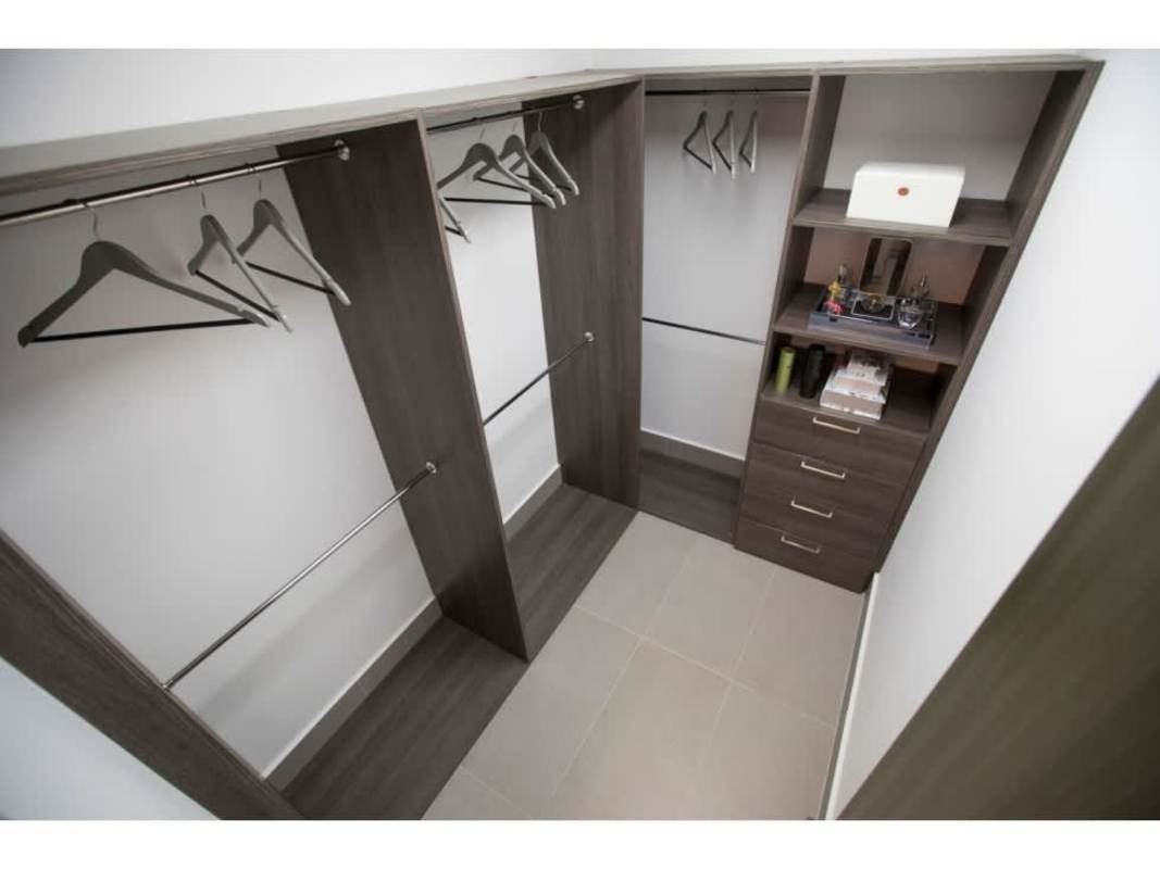 Bedroom with window split AC closet PH Loma Vista Tower Panama