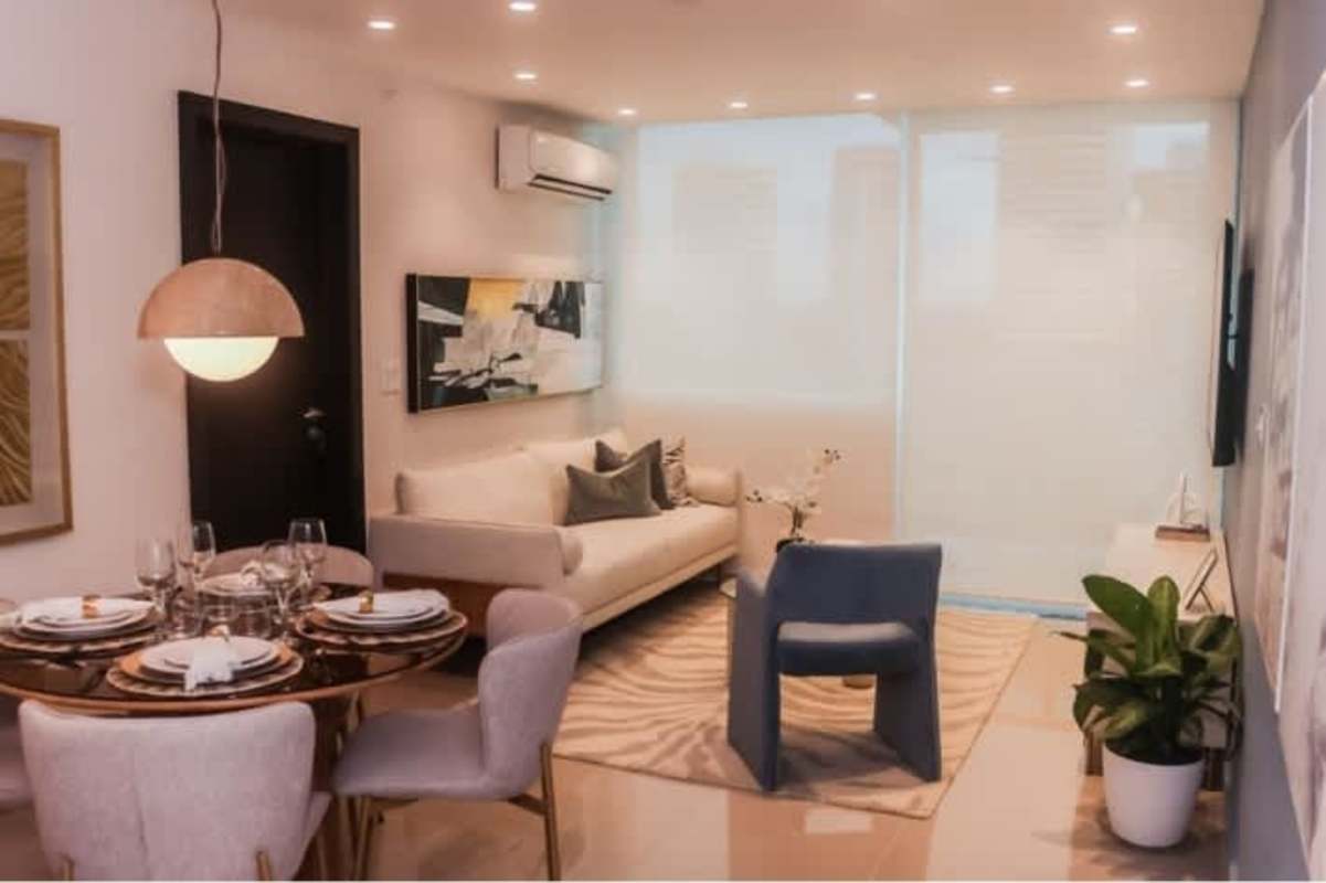 Bathroom with walk-in shower and modern fixtures in PH Bella Vista Panama