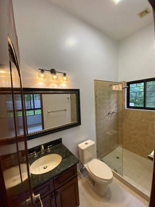 Remodeled 3BR Home with Garden in Cardenas Gated Clayton