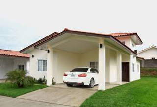 Single-family house for Sale in Chitré District - 3 bedrooms