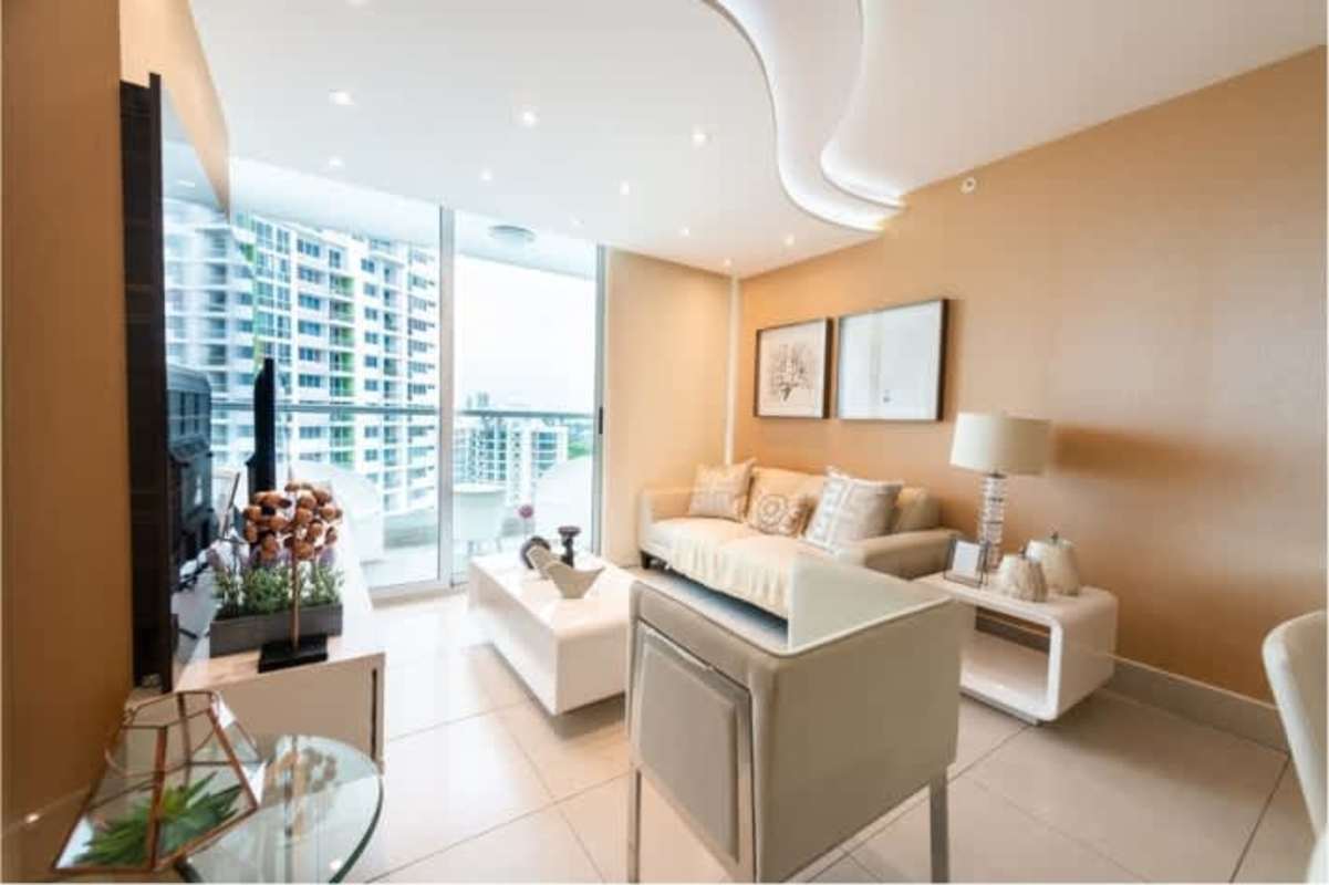 Modern living dining area with balcony and city views in PH Edison Park Panama