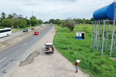 Roadside commercial lot Penonomé Interamericana highway Panama