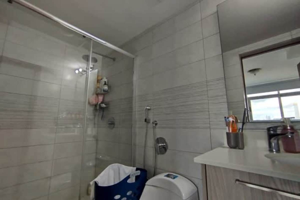 Bright second bedroom large window closets AC ready PH Vivendi Green Panama City