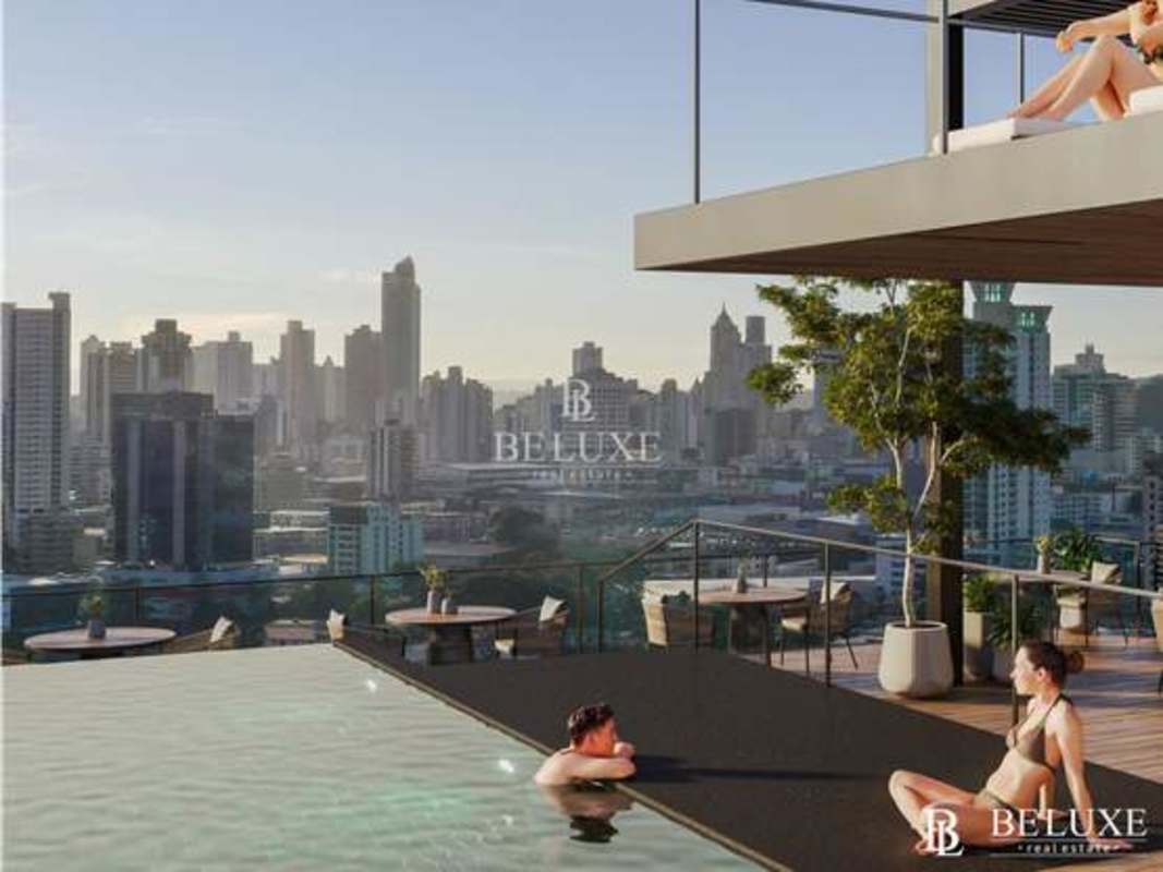 Infinity rooftop saltwater pool with panoramic skyline view at PH Be Living San Francisco Panama