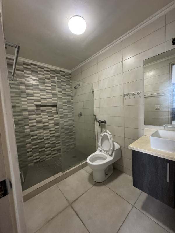 For Rent: Modern 2BR Apartment PH Sky Point Towers Tumba Muerto