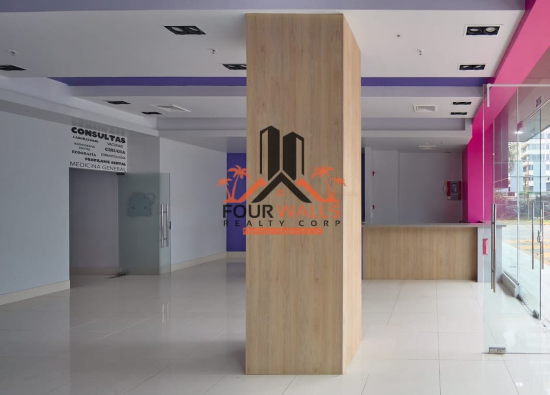 Large open retail office unit with glass façade and modern finishes at Balboa Boutiques Panama City