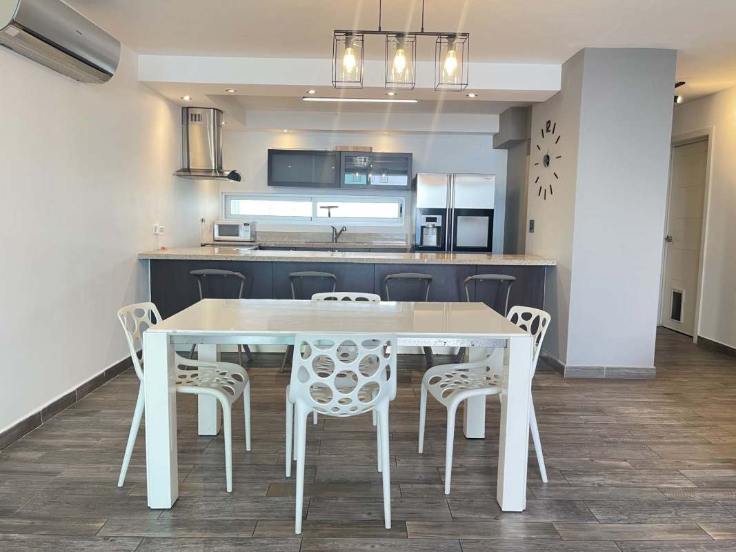 Luxury lobby with modern design at PH Nautica Coco del Mar Panama City