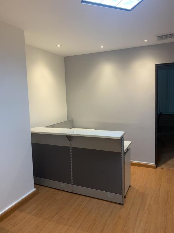 Reception with laminate flooring and minimalist design PH Omega Tower Obarrio Panama