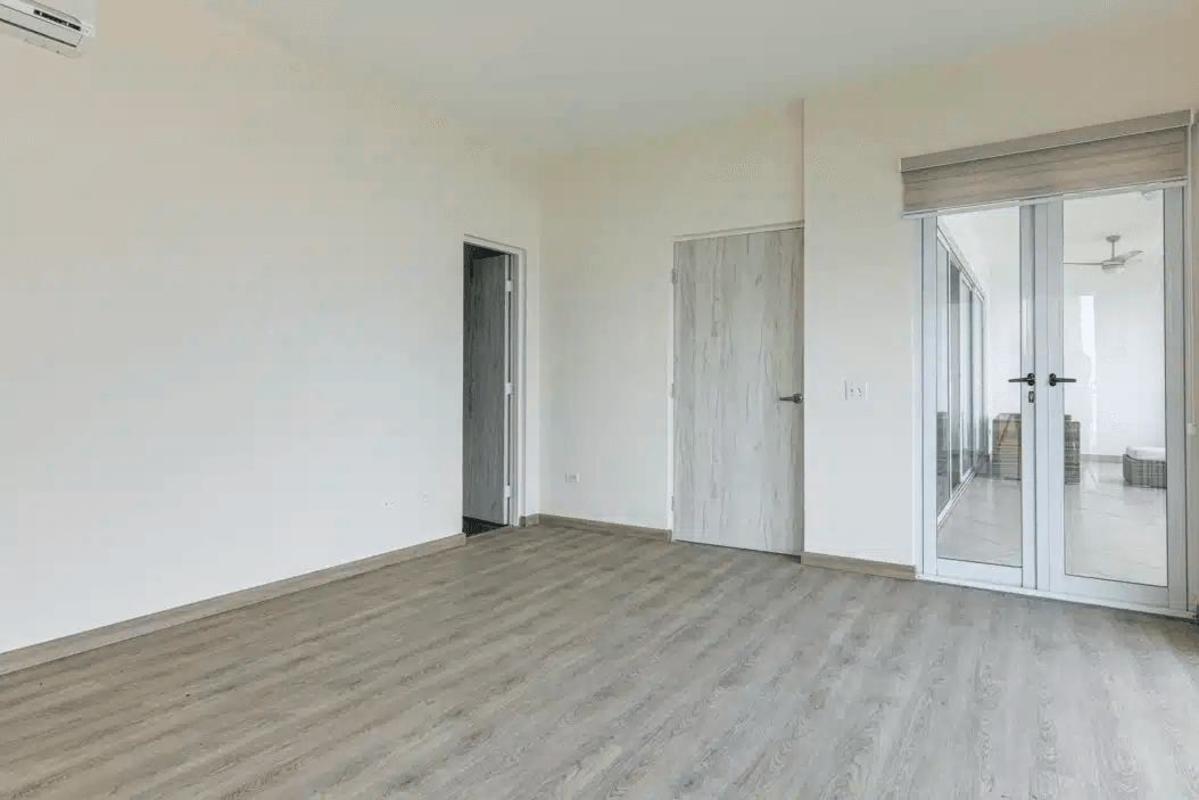 Bedroom opening to balcony with stunning Pacific views, Amador Causeway Panama