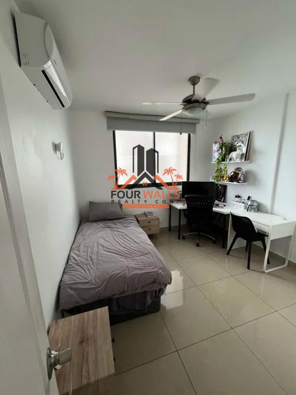 Spacious master bedroom with built-in wardrobe, AC and ensuite bathroom in PH San Francisco Bay Panama City