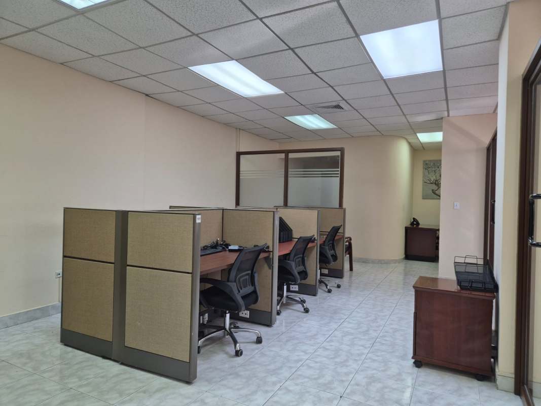 Reception lobby furnished office space Plaza Banco General building Panama City