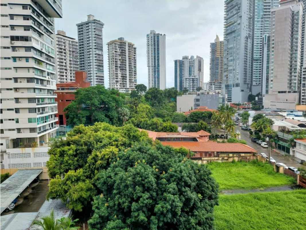 Renovated 2BR Apartment with Ocean View Punta Paitilla