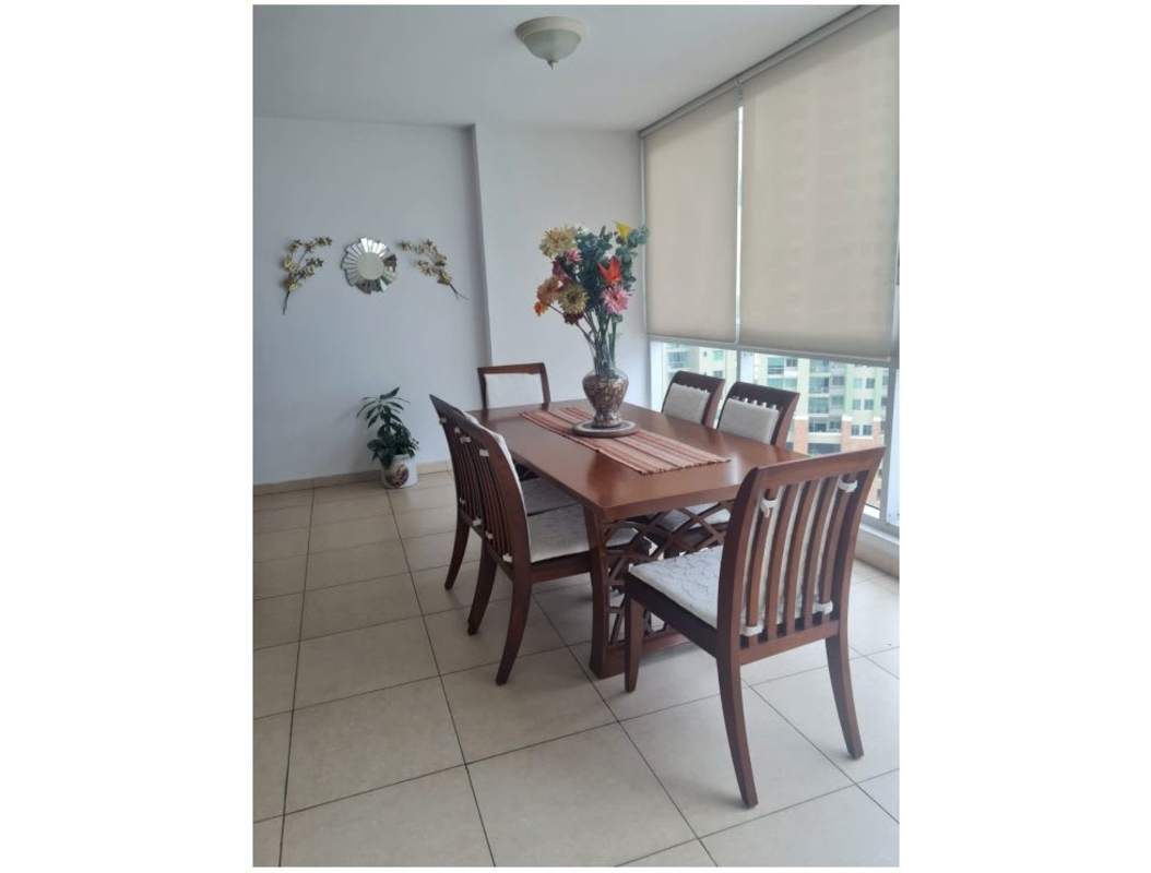 Spacious master bedroom with windows and closet in PH Sol del Este Costa del Este