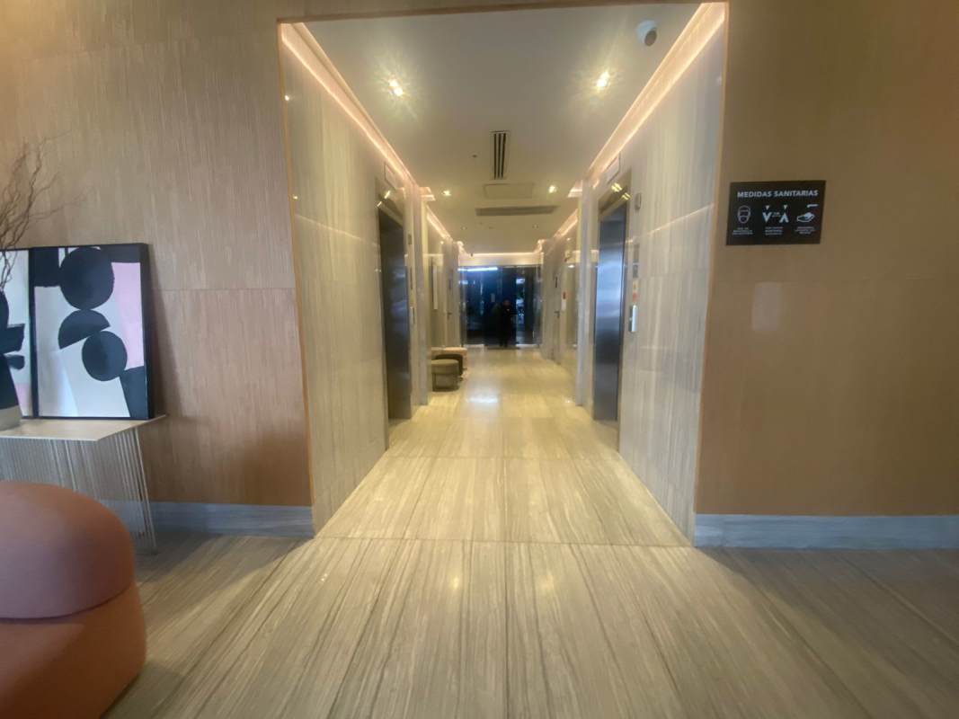 Modern lobby with elevator hall and designer décor at PH Velure Panama City