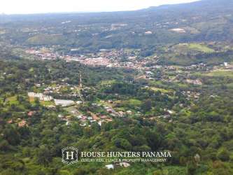 Lush green valley and mountain land in Palo Alto Boquete ideal for eco-resort development