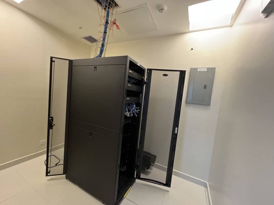 Dedicated server network room with rack installation inside Costa del Este corporate tower