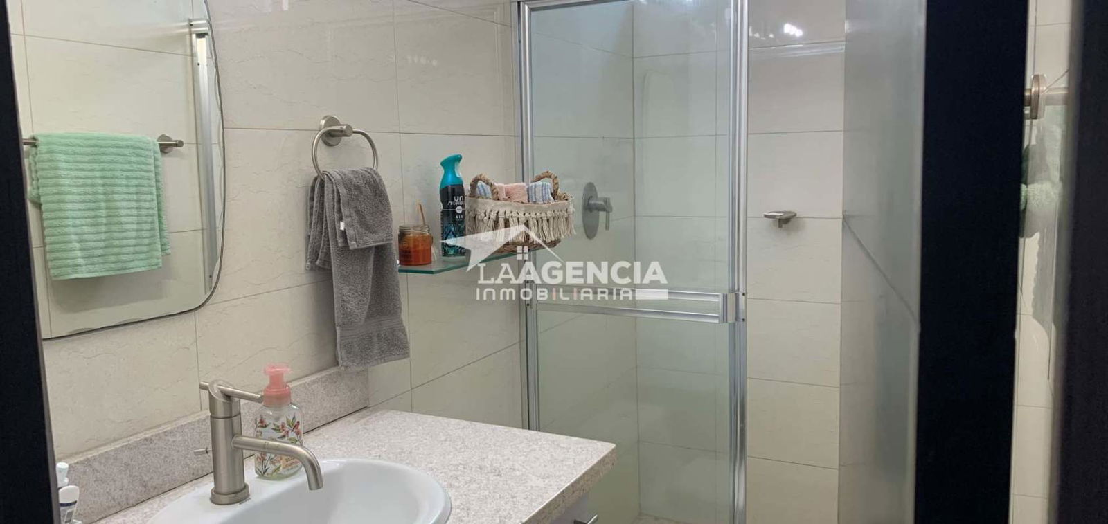 Bathroom with glass shower and granite sink PH Famagosta Panama