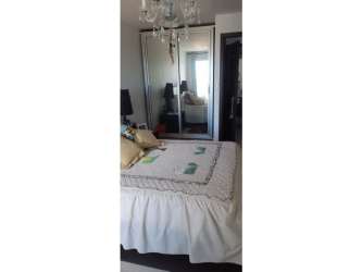 Bright bedroom with mirrored closet doors and natural light in PH Ibiza Playa Corona Panama