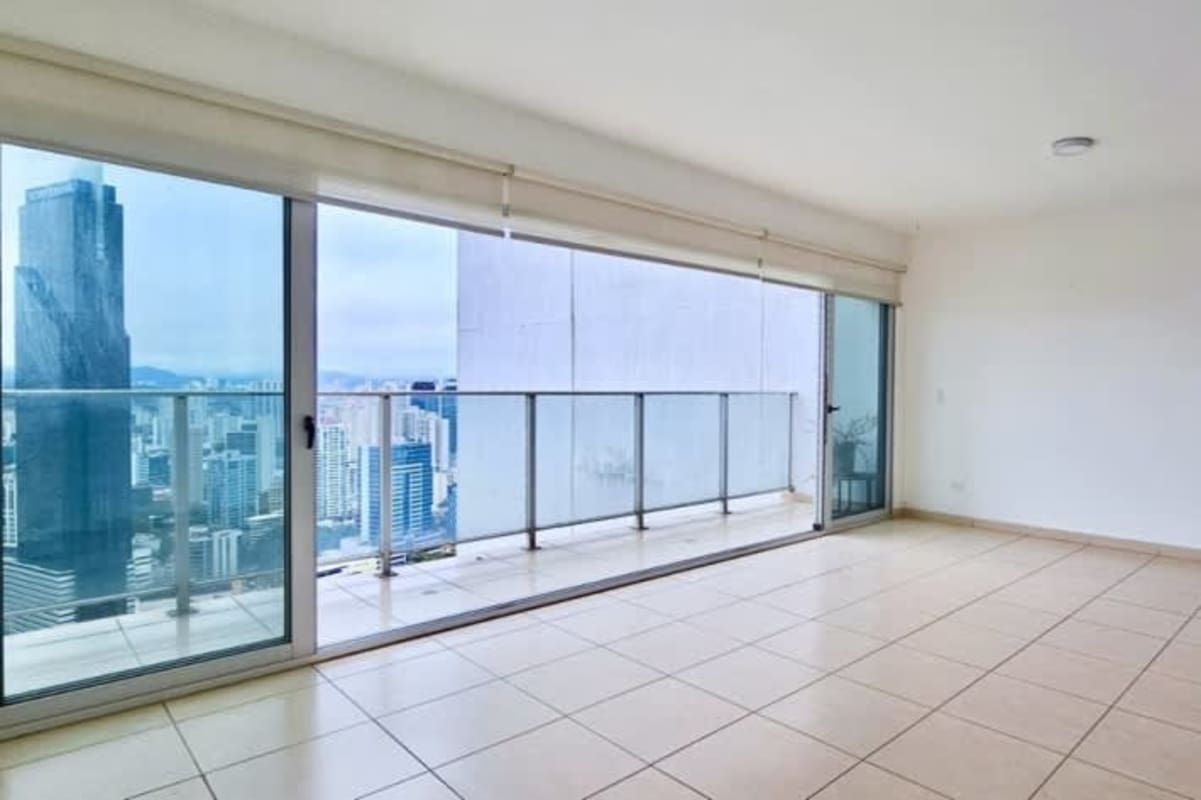 Ocean View 1BR Condo PH Waters on the Bay Avenida Balboa