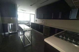 Apartment for Sale in San Francisco - 3 bedrooms