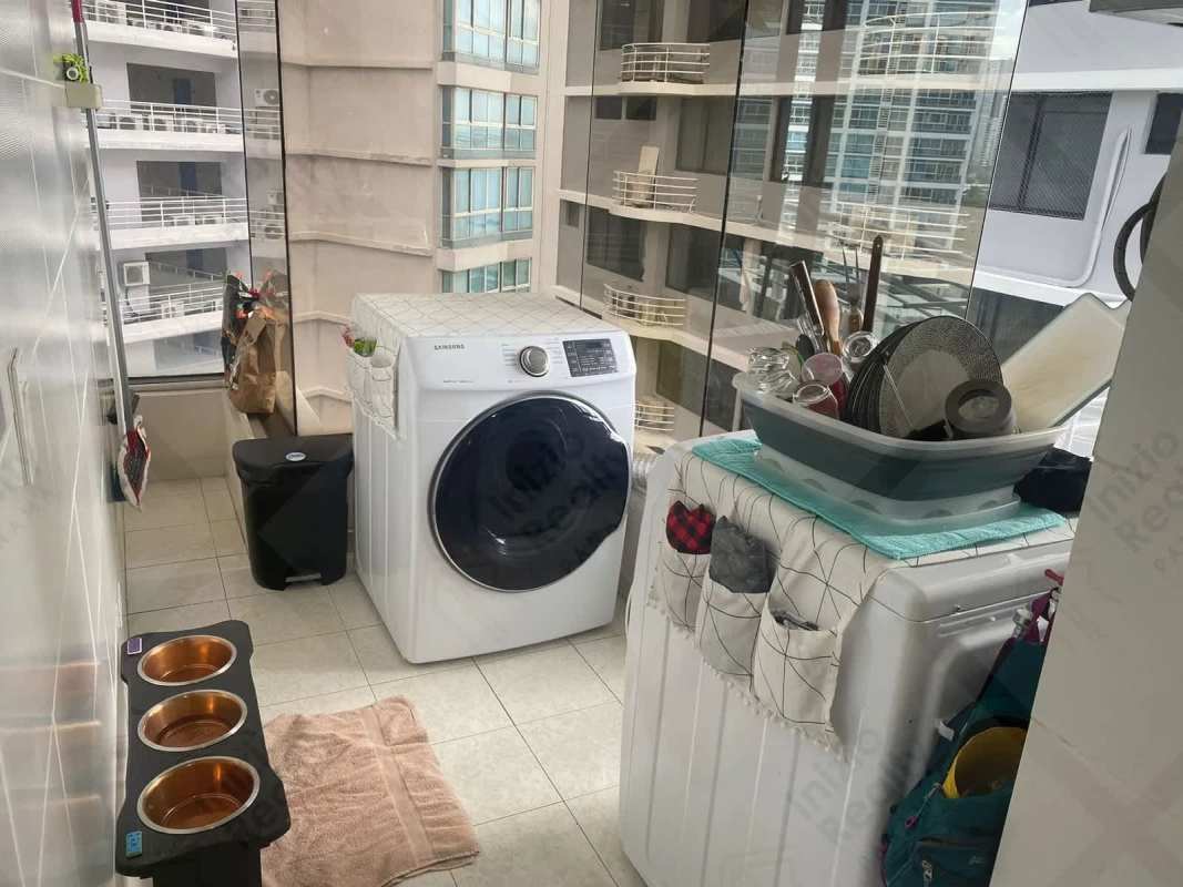 Contemporary kitchen with granite tops, modern cabinets in apartment for sale Panama City