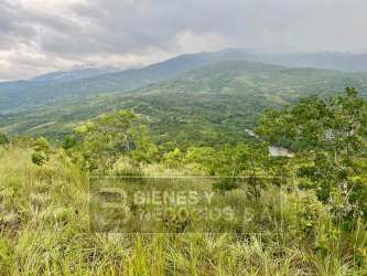 Green open pasture with beautiful mountain view in Panama's Chiriquí province near Boquete for ranch