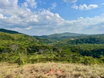 Countryside property surrounded by forest and mountain view Caldera Boquete Panama