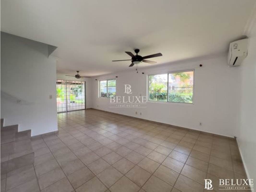 Spacious covered terrace with built-in bar and pool view house rental Clayton Panama