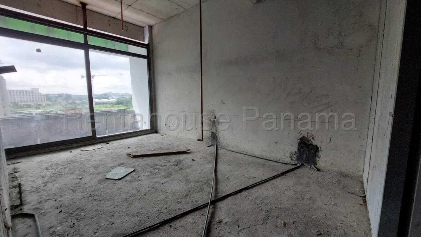 Large penthouse unfinished shell interior PH The Pole Santa Maria Panama