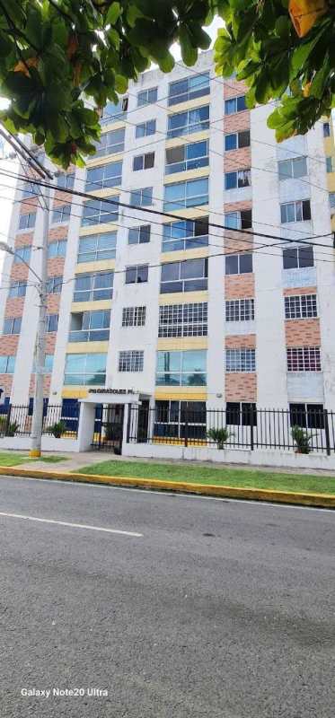 Contemporary master bedroom with walk-in closet, air conditioning unit and neutral decor Parque Lefevre Panama City