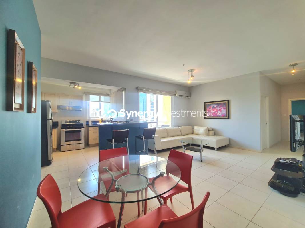 Bedroom with large windows city skyline panorama PH Vista del Mar Panama