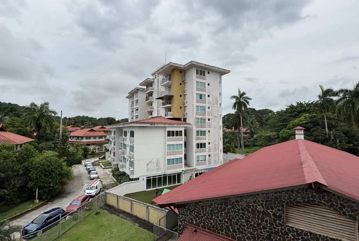 Private balcony with garden city views glass railing in PH Albrook Point Clayton Panama