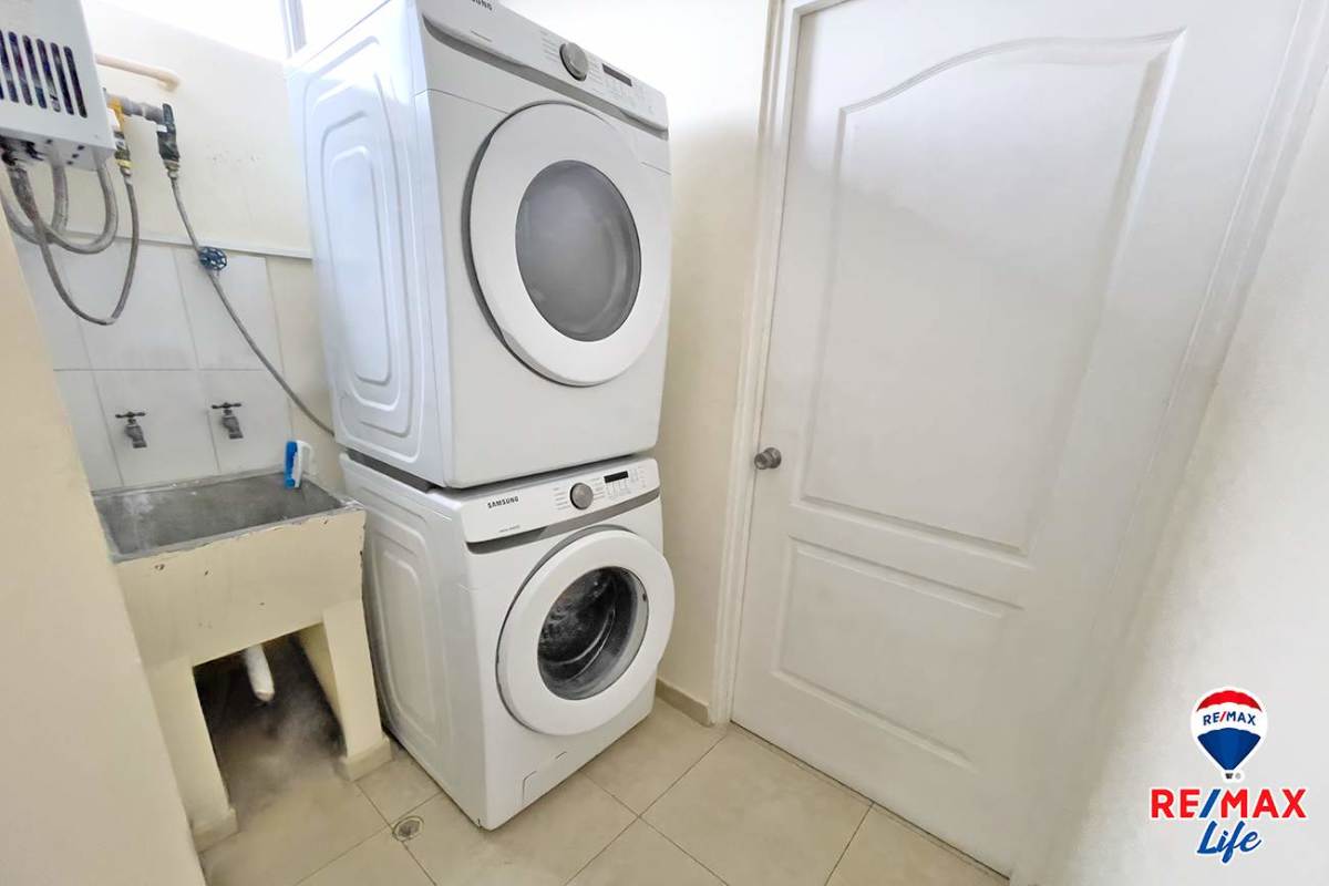 Contemporary kitchen with granite counters PH South Beach Bella Vista Panama City