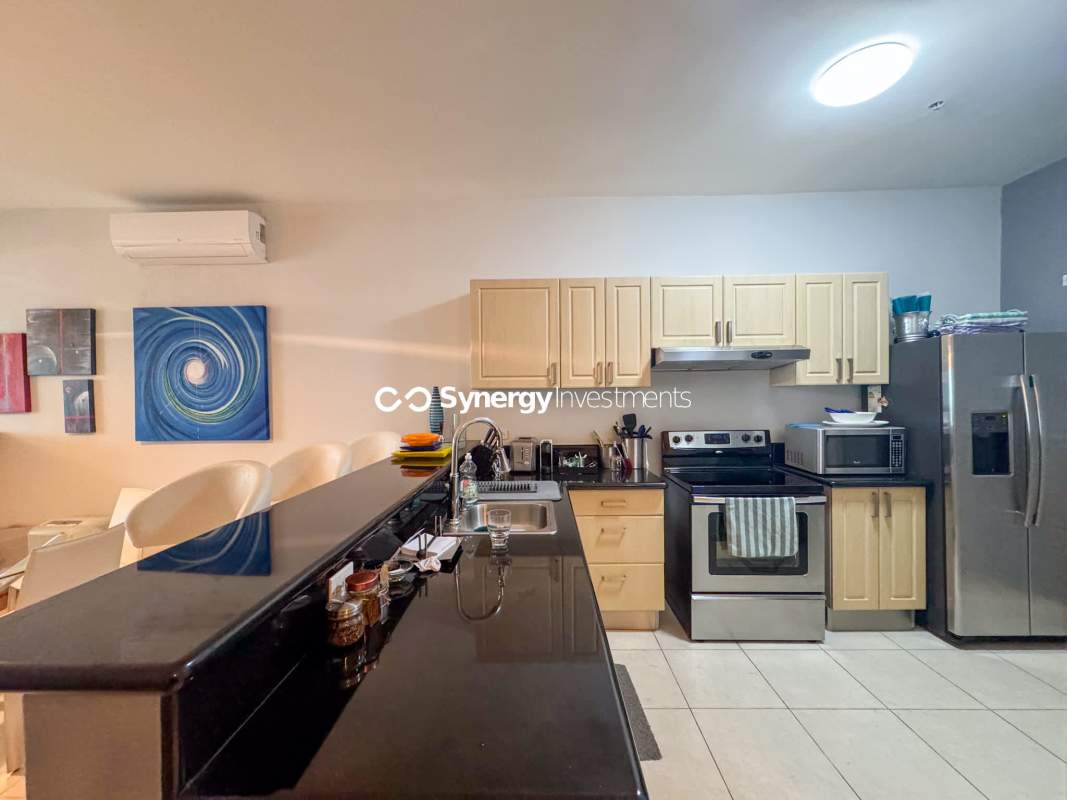 Luxury infinity swimming pool with ocean views at PH Miramar Towers Avenida Balboa Panama