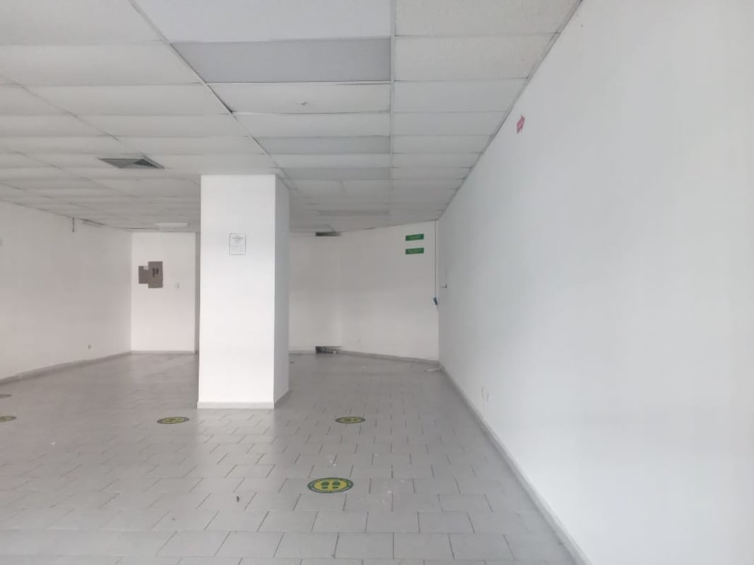 Ground Floor 105m² Commercial Space in El Dorado Plaza