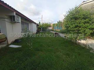 House for Sale in San Antonio - 3 bedrooms